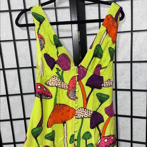 ✨ Farm Rio Lime Mushrooms Midi Dress – Size XS ✨ - Picture 9 of 9